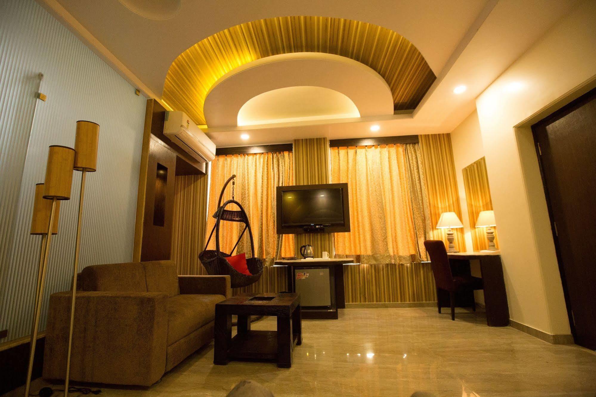 V Bani Park Hotel