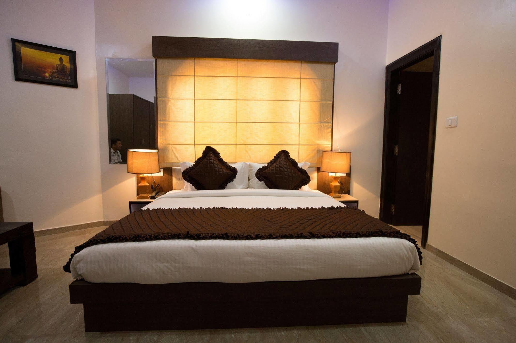 V Bani Park 3* Jaipur