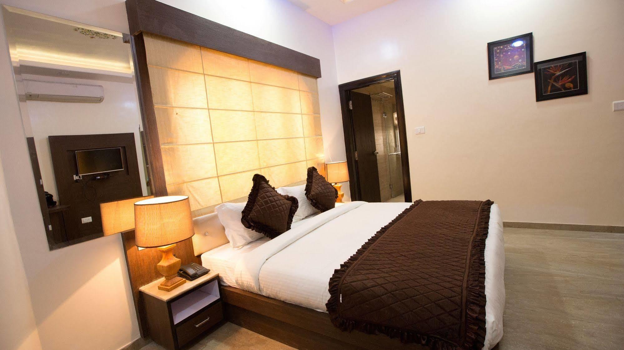 Hotel V Bani Park