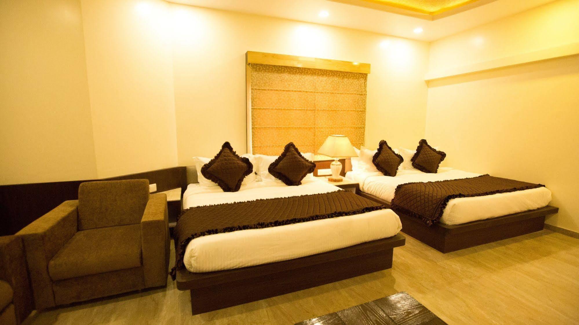 V Bani Park Hotel 3*