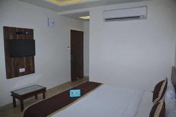 Hotel Fabhotel Padmavati Palace Mansarovar Jaipur
