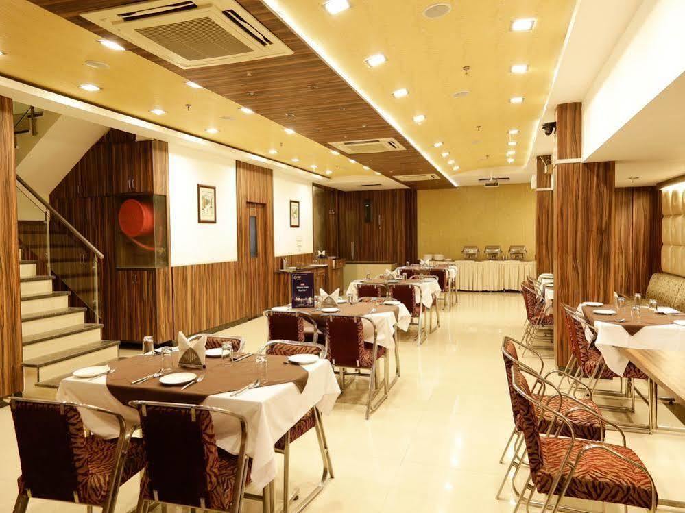 Oyo Premium Airport Extension 3* Jaipur