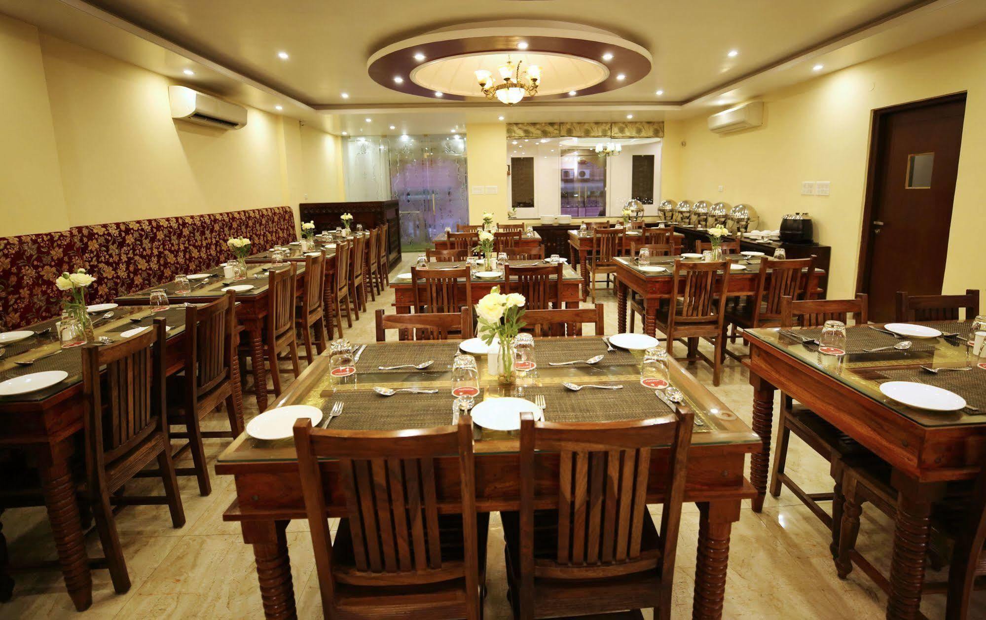 Hotel Summit Heritage &