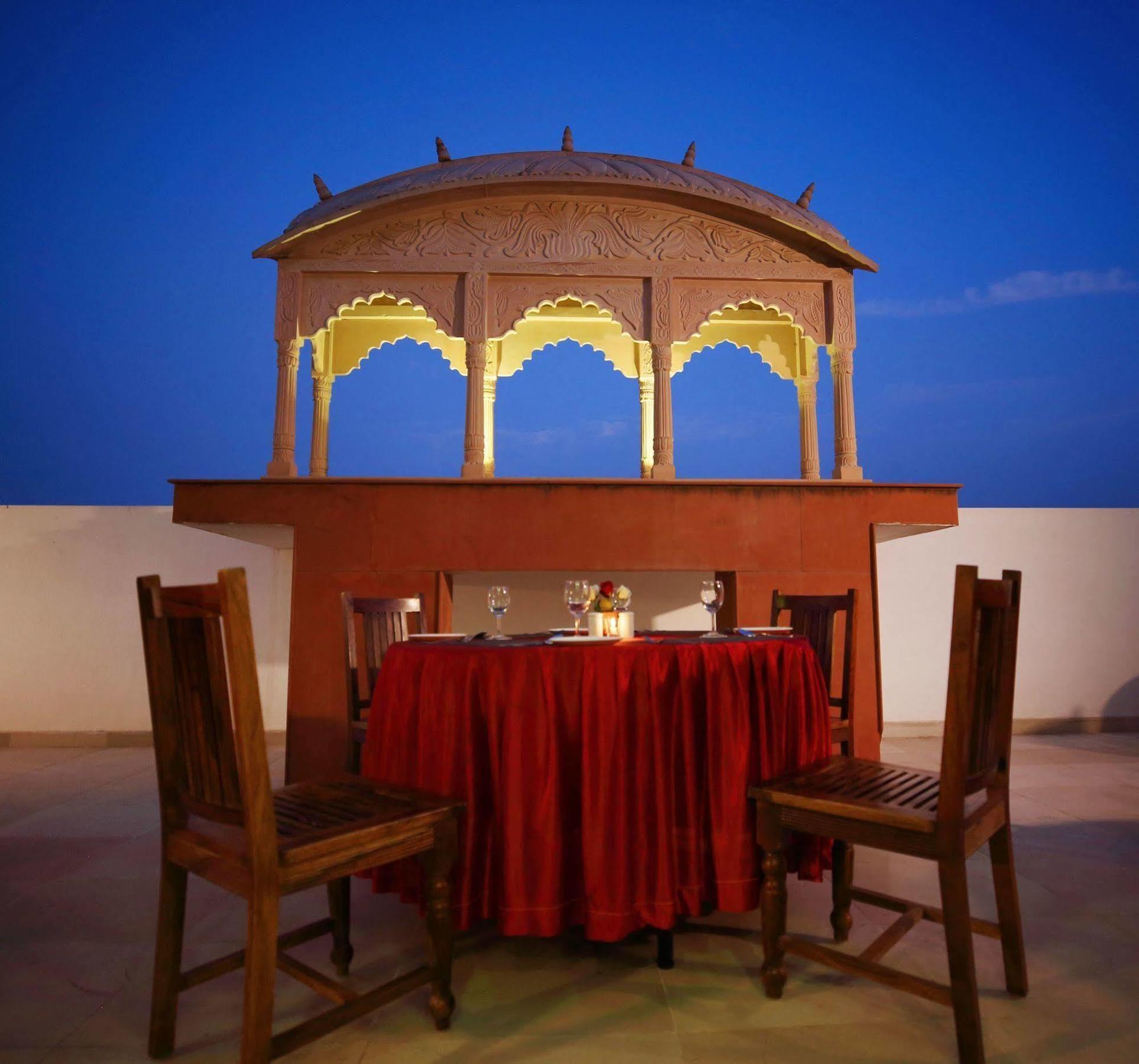Hotel Summit Heritage & Jaipur