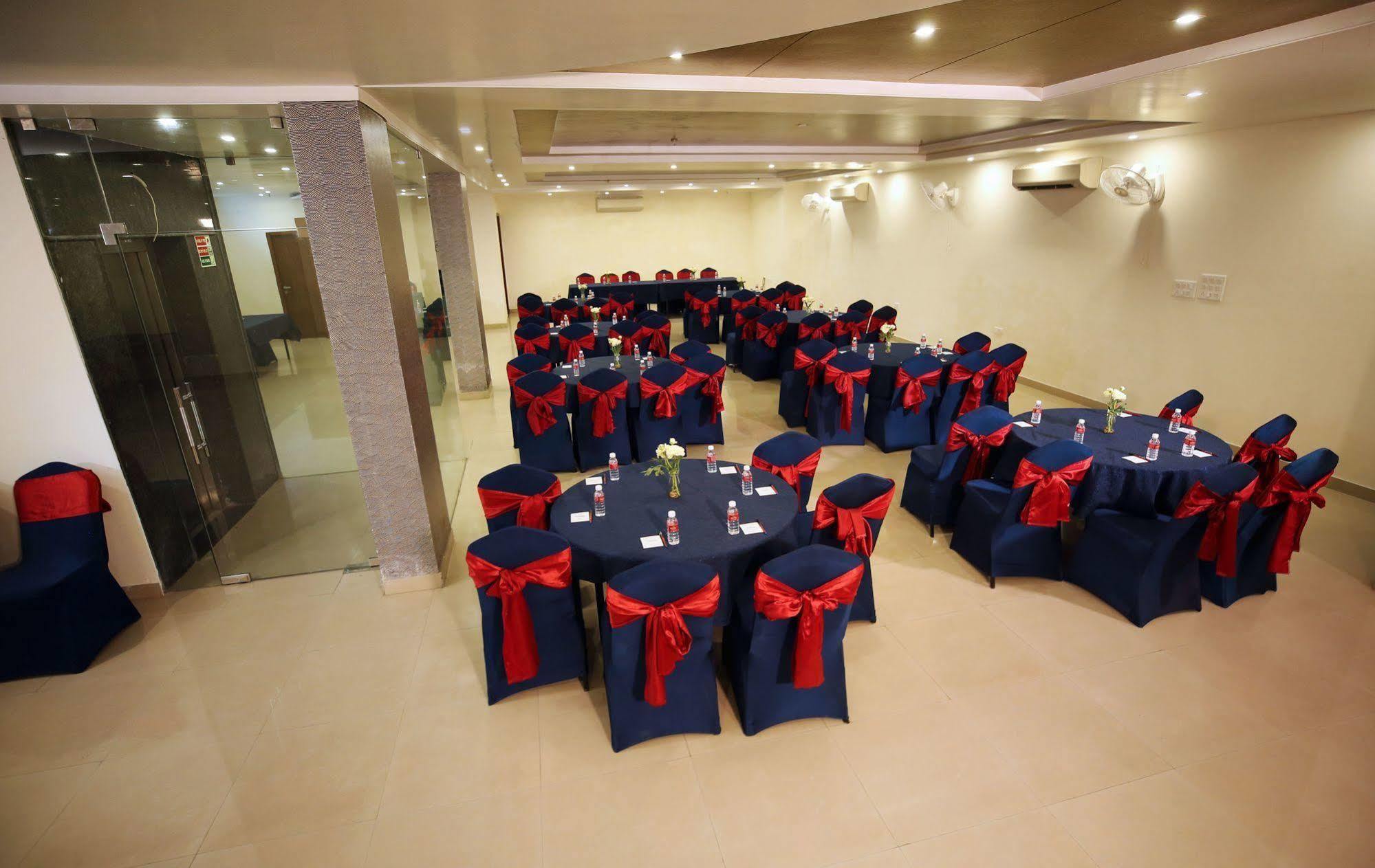 Summit Heritage & 3* Jaipur