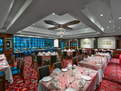 Park Regis 4*