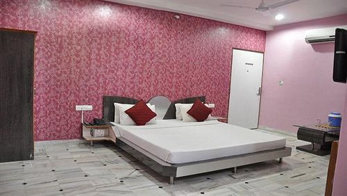 Hayat Rabbani Jaipur
