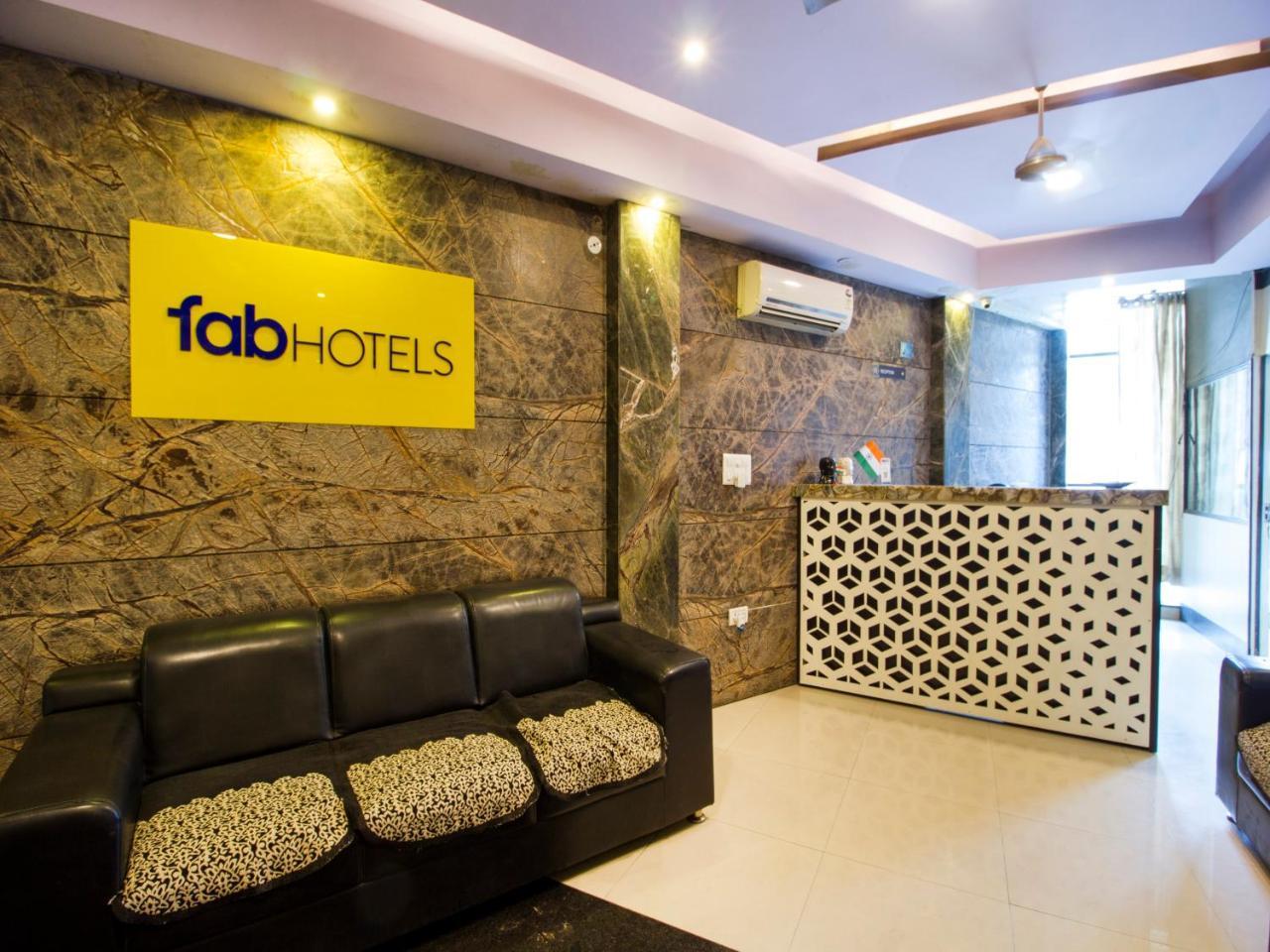 Hotel Fabexpress Travelers 3*