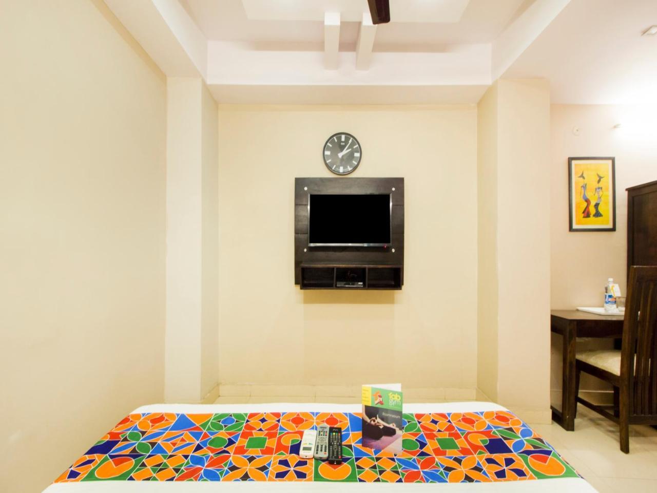 Hotel Fabexpress Travelers