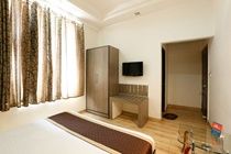 Oyo 868 Arena Hotel 2*