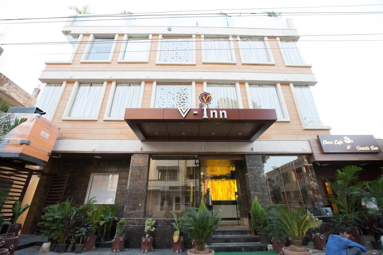 White Mushroom - V Hotel Jaipur