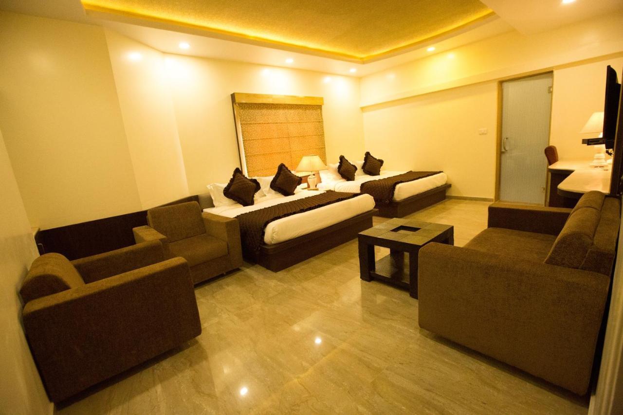 Hotel White Mushroom - V