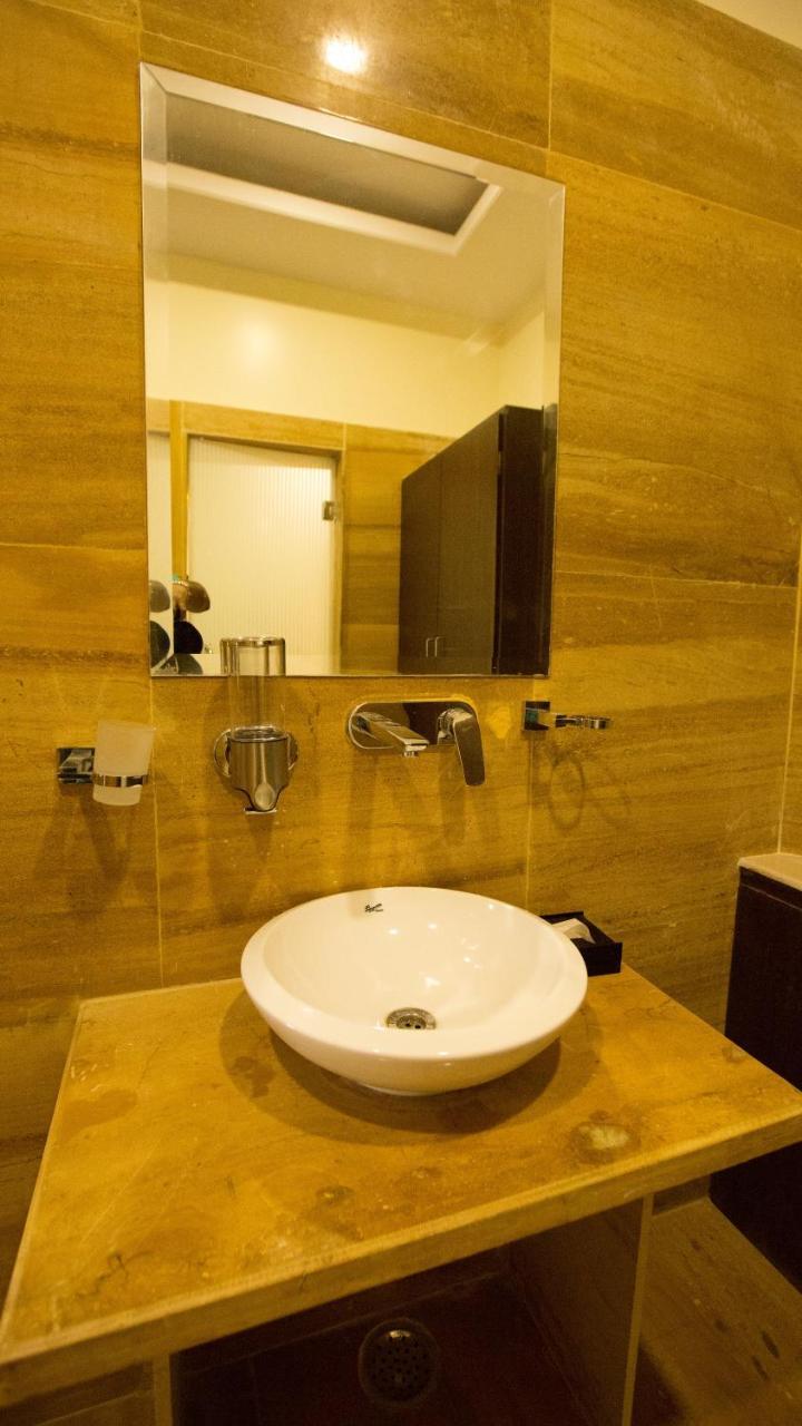 Hotel White Mushroom - V 3*
