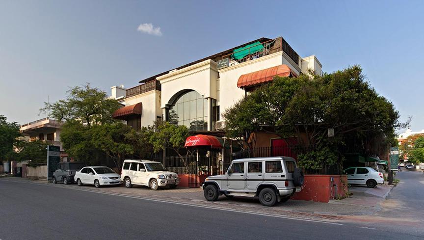 Hostel Eltravo -
