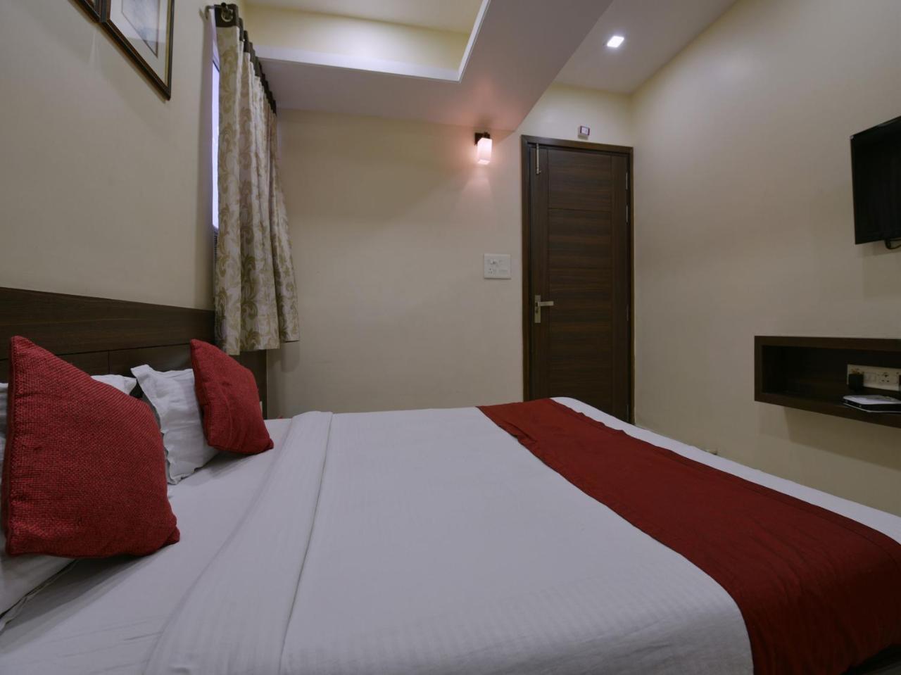 Hotel Oyo 6805 Near Collectorate Circle Jaipur