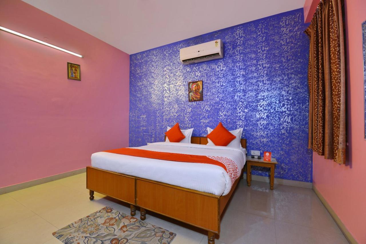 Hotel Braj Haveli 2*