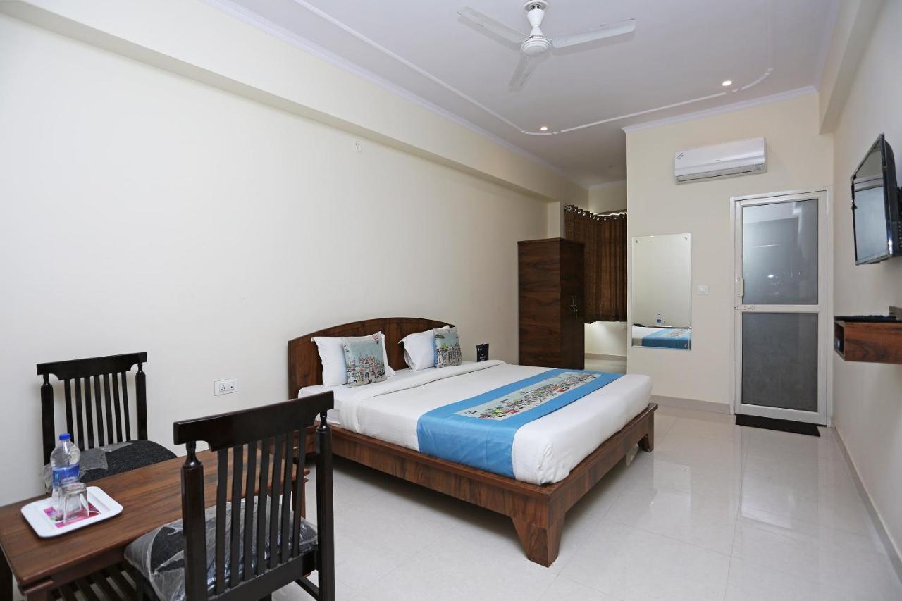 Hotel Oyo 8425 Shiv Palace