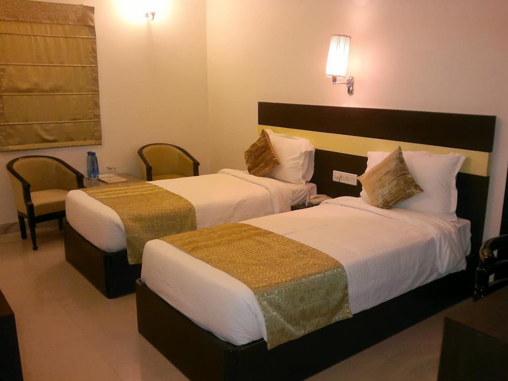 Empire Regency 3*