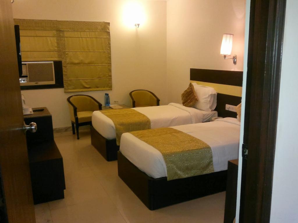 Empire Regency Hotel 3*
