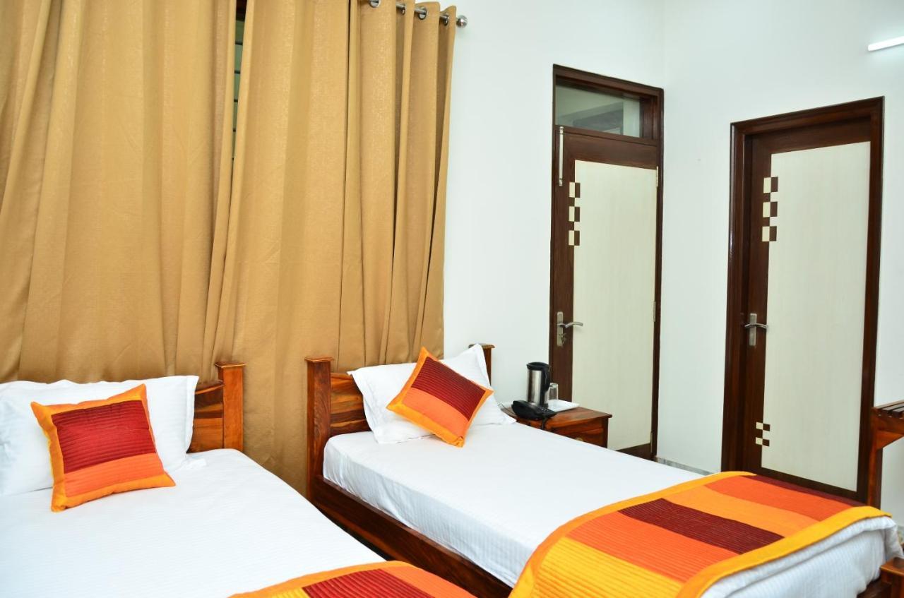 Mojo M -airport Boutique Hotel 3*