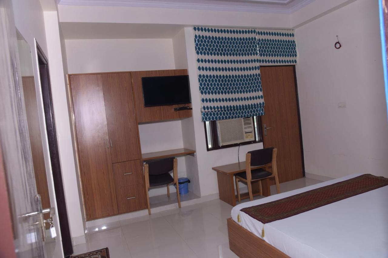 The Pearl 3* Jaipur
