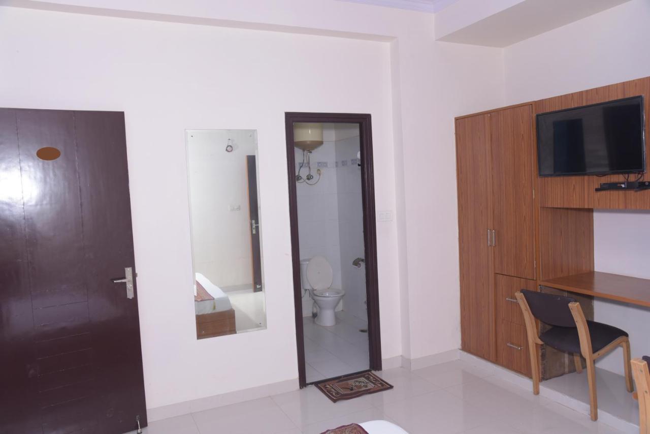 Hotel The Pearl 3*