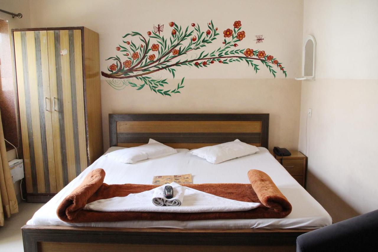 Collection O Mansagar Hotel Jaipur