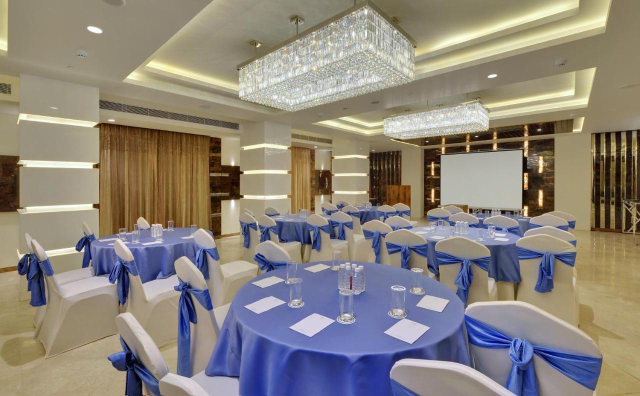 The Fern Residency, Hotel