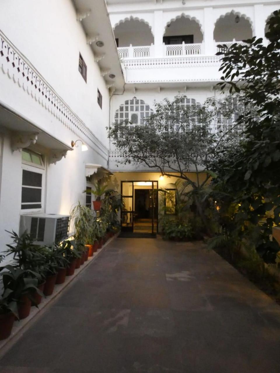 Hotel Heritage Khandwa Haveli