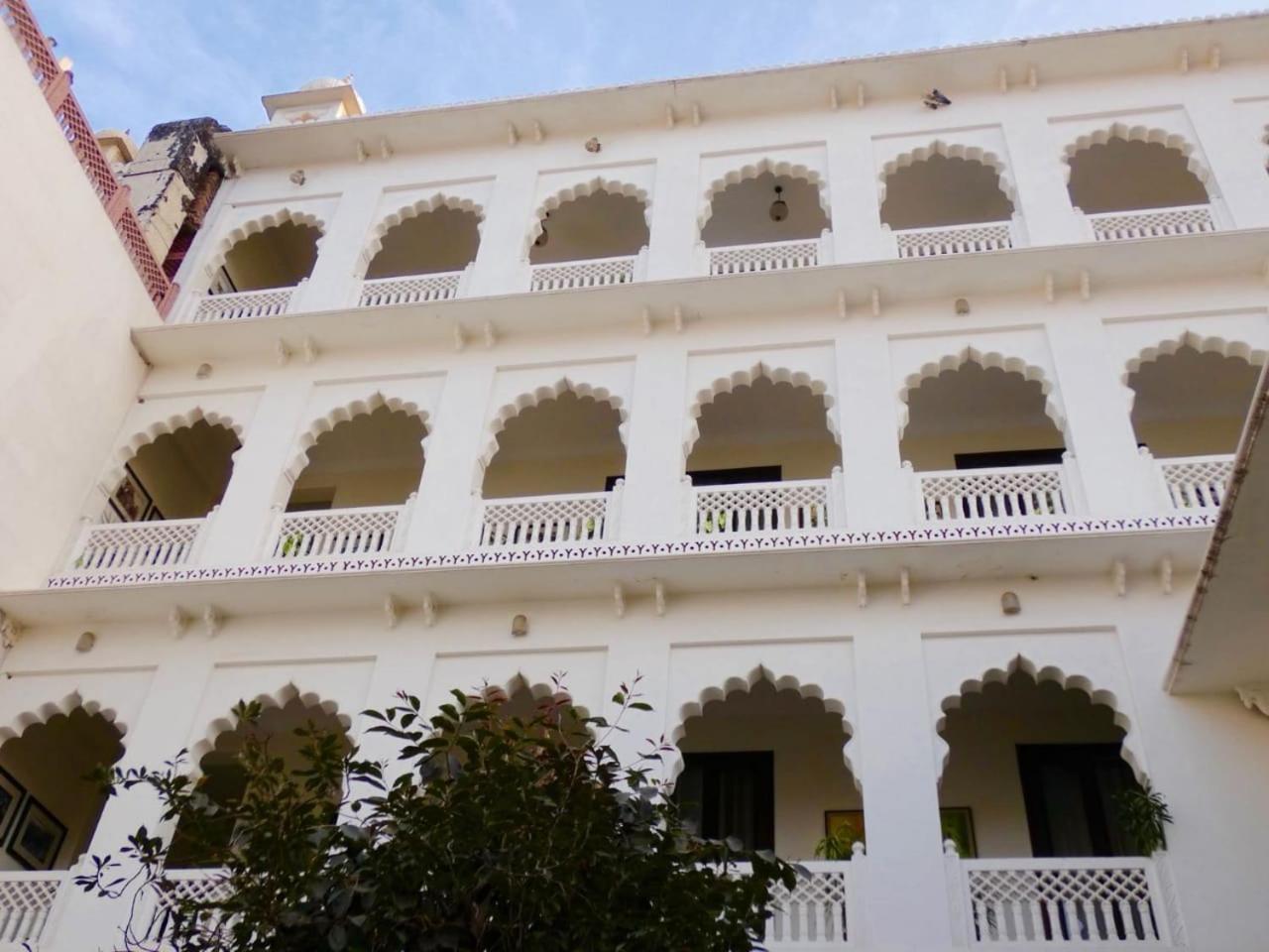 Hotel Heritage Khandwa Haveli 3*