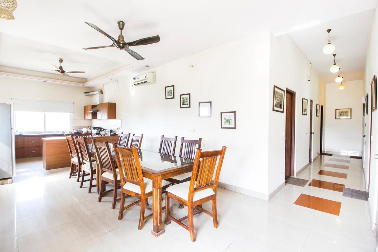 Hotel Raj Kothi Airport