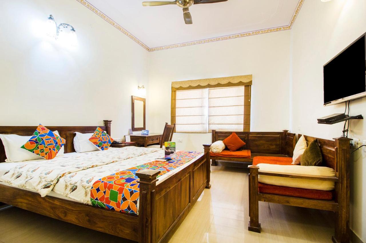Hotel Raj Kothi Airport