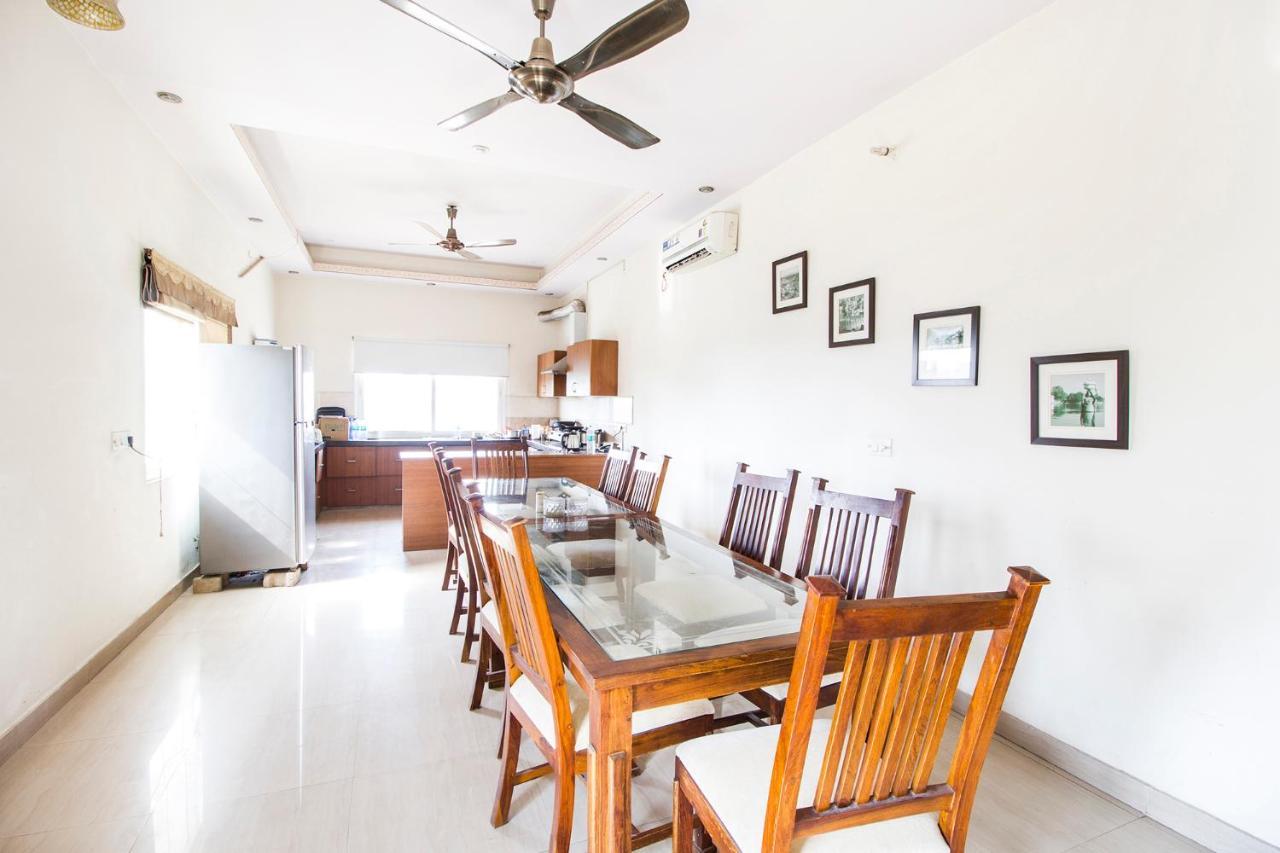 Raj Kothi Airport Hotel 3*