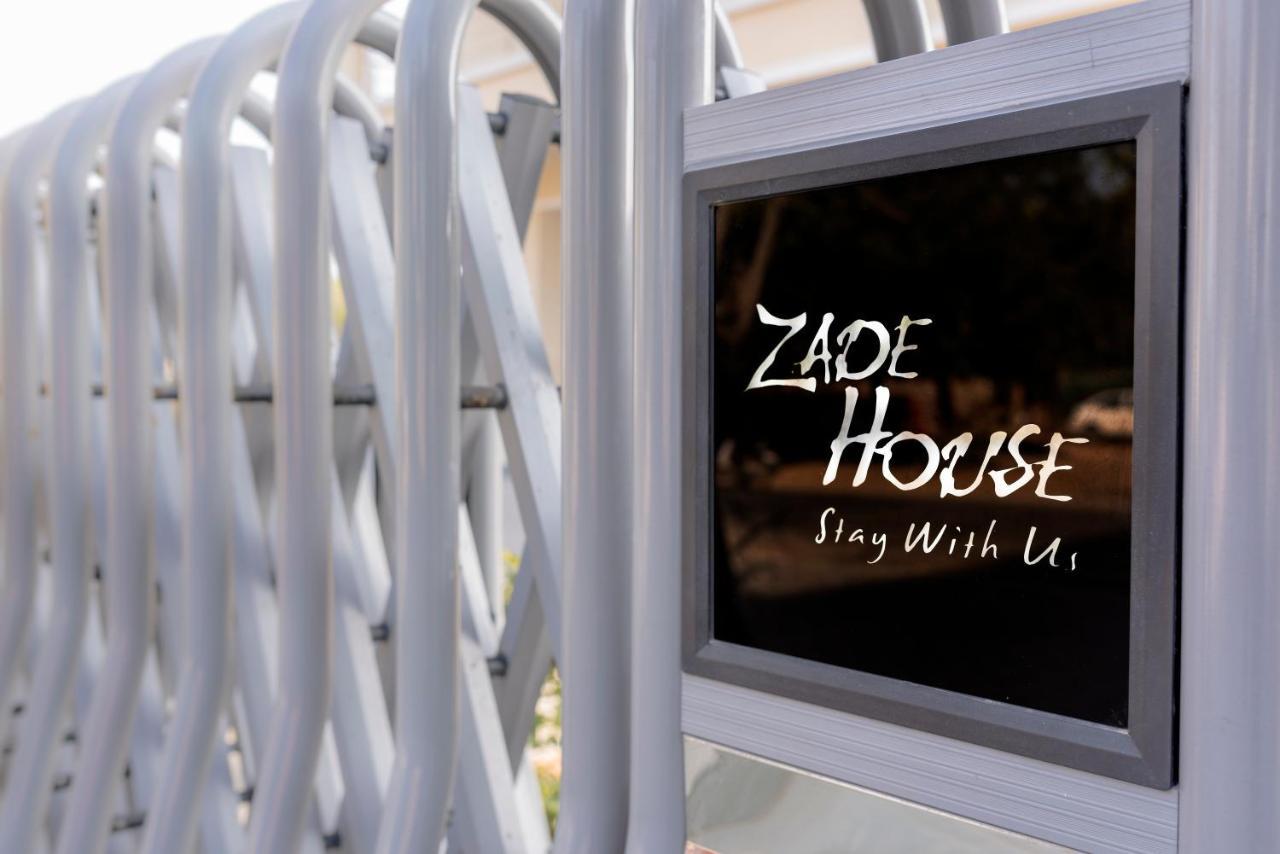 Zade House 3*