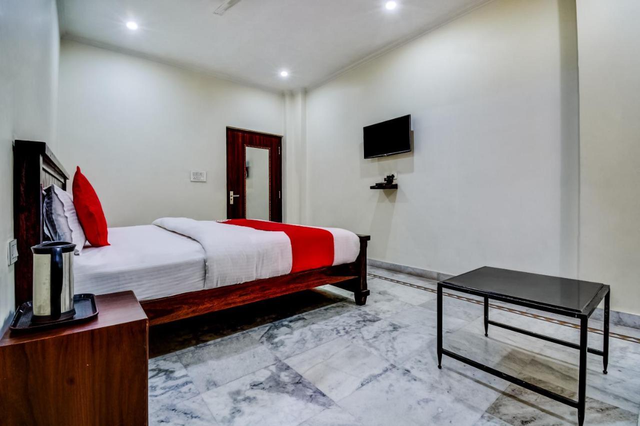 Oyo 22400 Lichana Haveli Guest house 3*