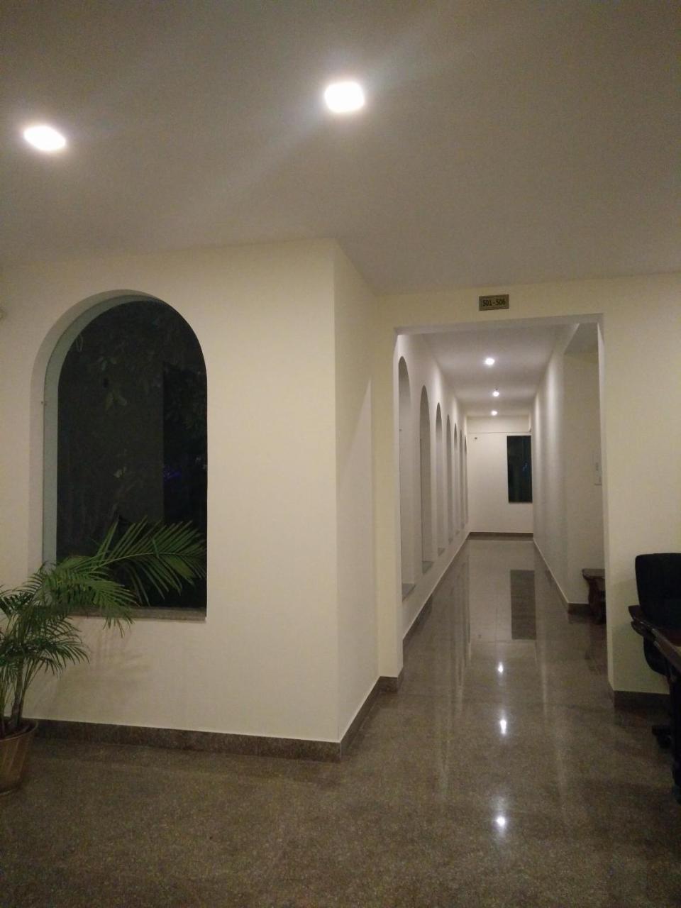 Shubham Hotel