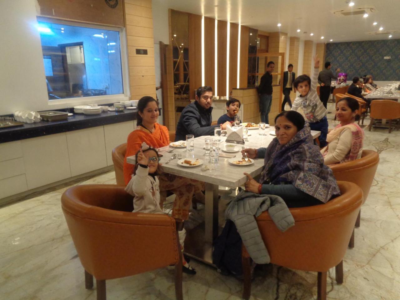 County Vaishali Nagar, Jaipur