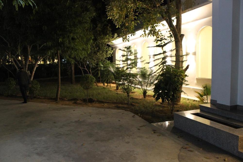 Shubham Hotel