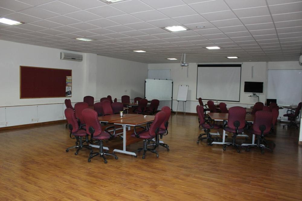 Shubham Hotel 3*