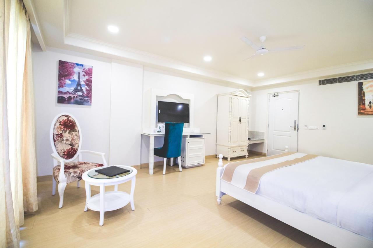 Cygnett Lite Grand, Hotel 4*
