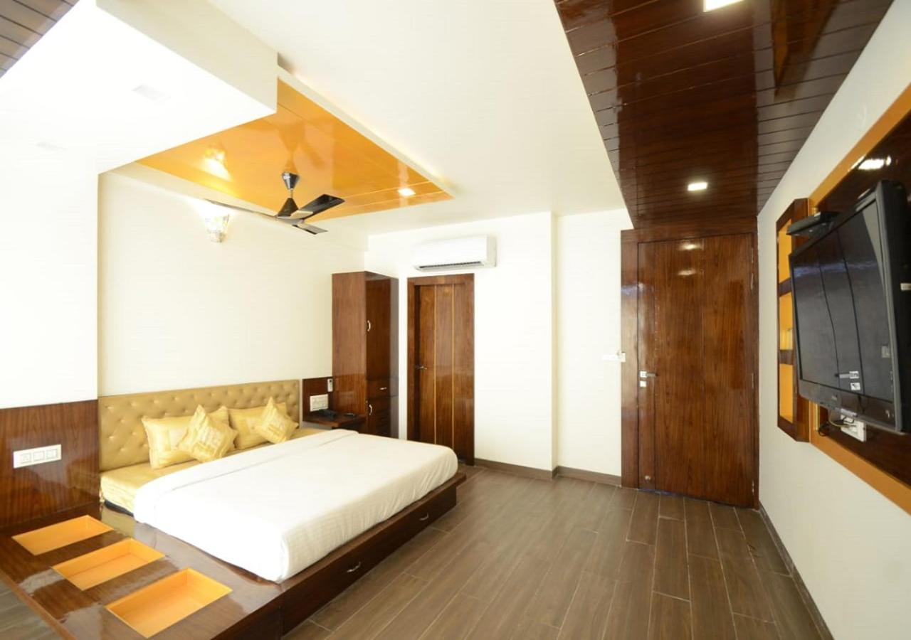 Metro Hotel 3*