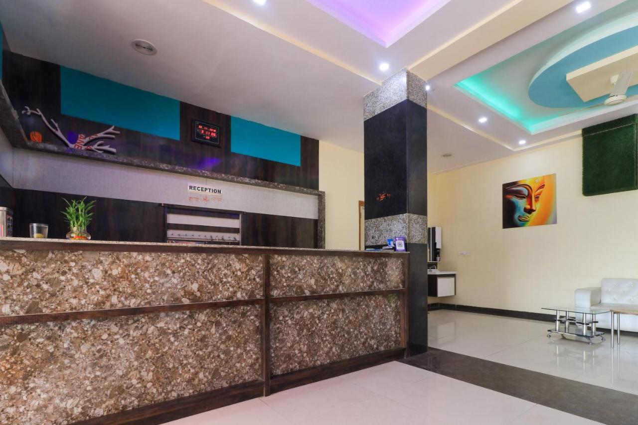 Oyo 24575 Prabhu 3* Jaipur