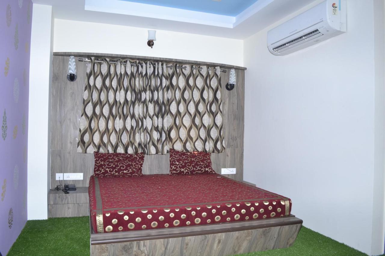 Hotel Shiv - Bus Stand Jaipur