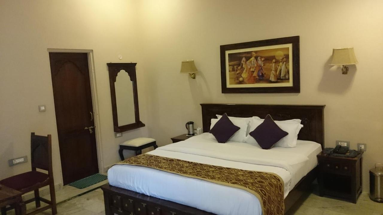 Apano Rajasthan & Jaipur
