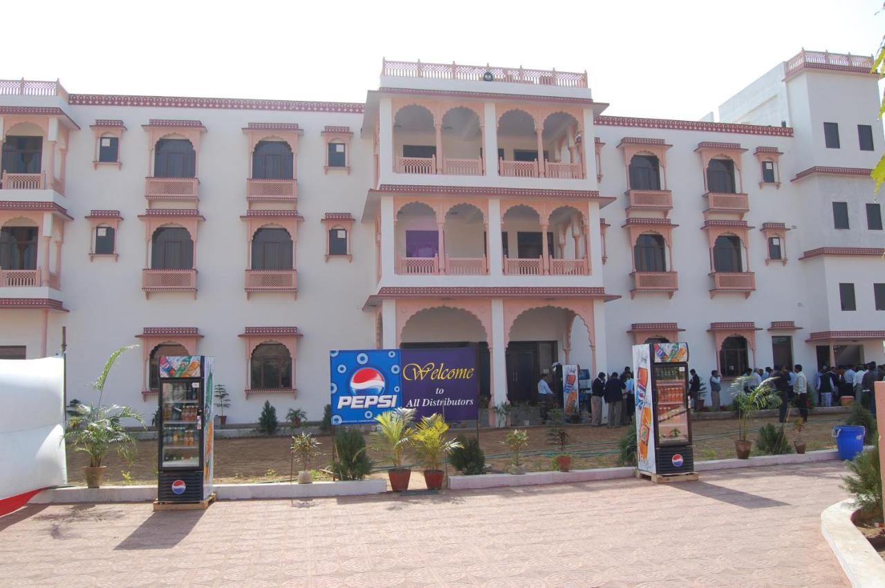 Apano Rajasthan & 3* Jaipur