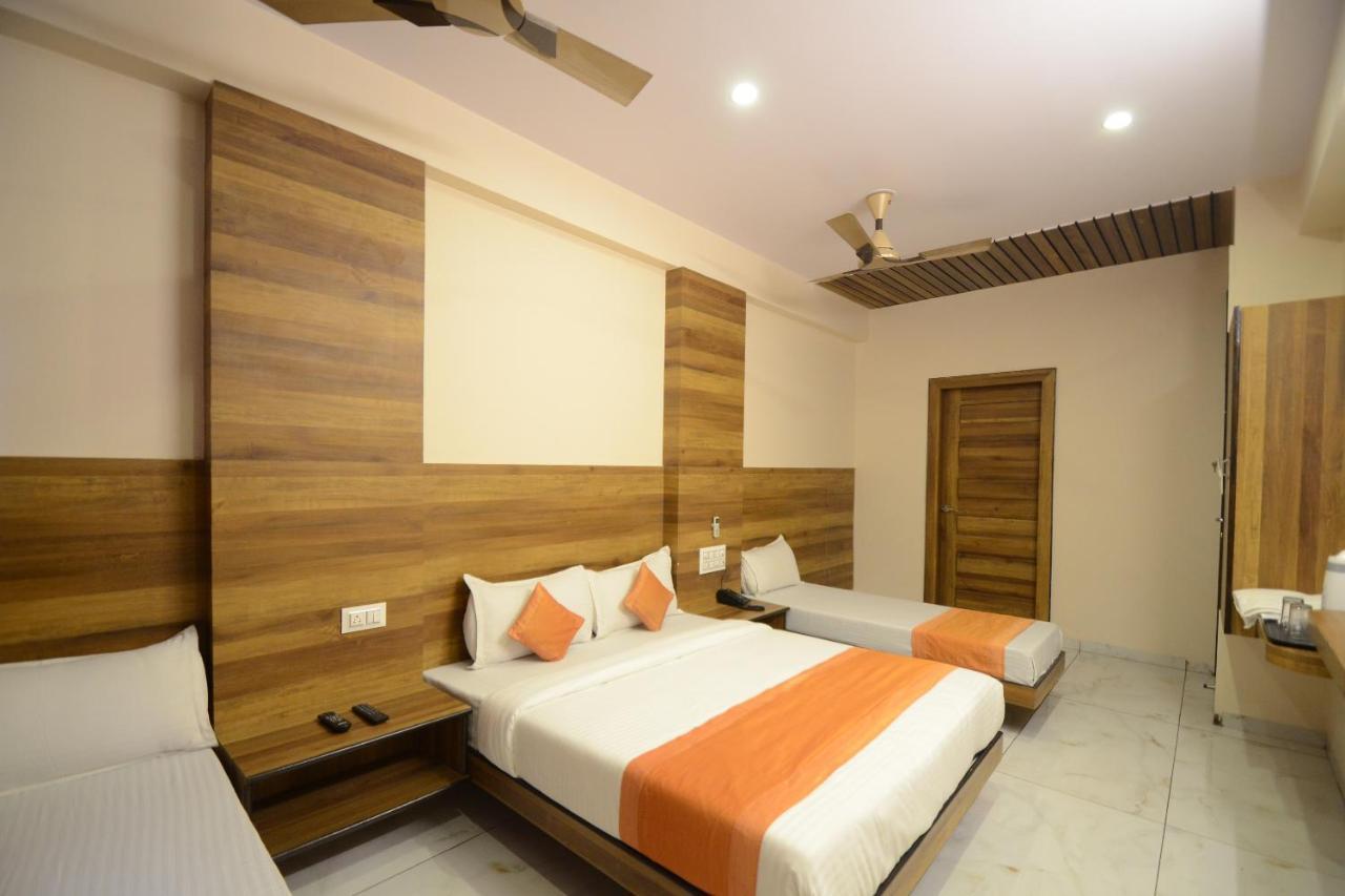 Metro Hotel 2*