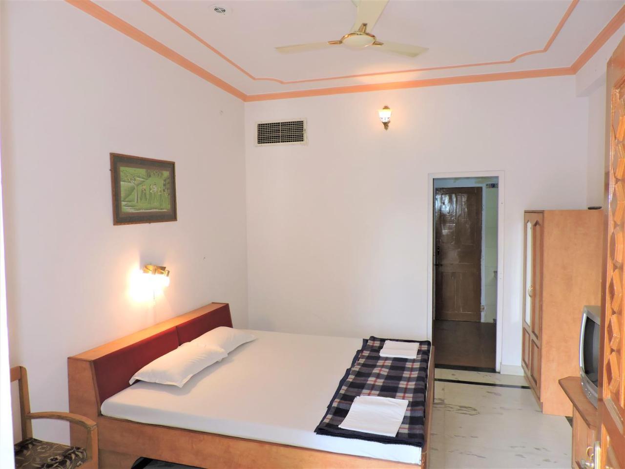 Karni Niwas 4*