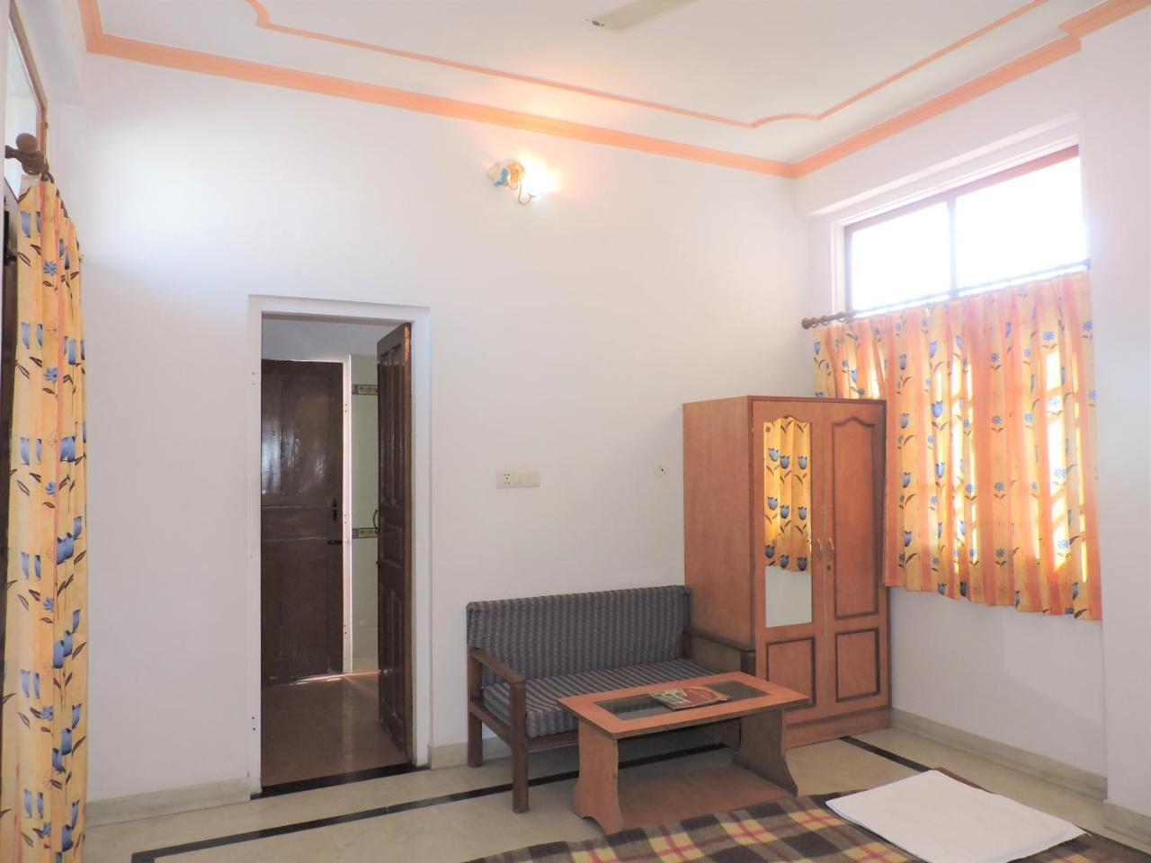 Karni Niwas Hotel Jaipur