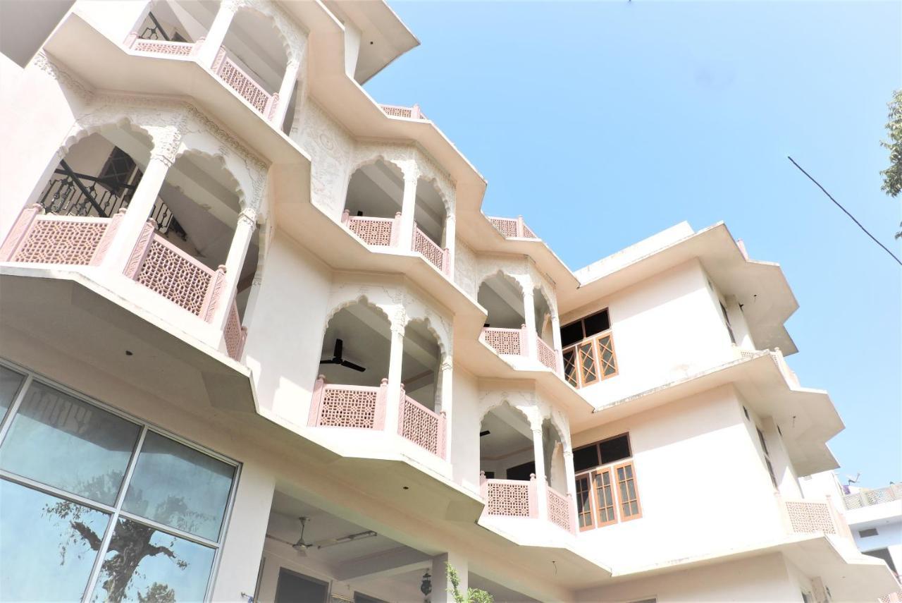 Karni Niwas Hotel 4*