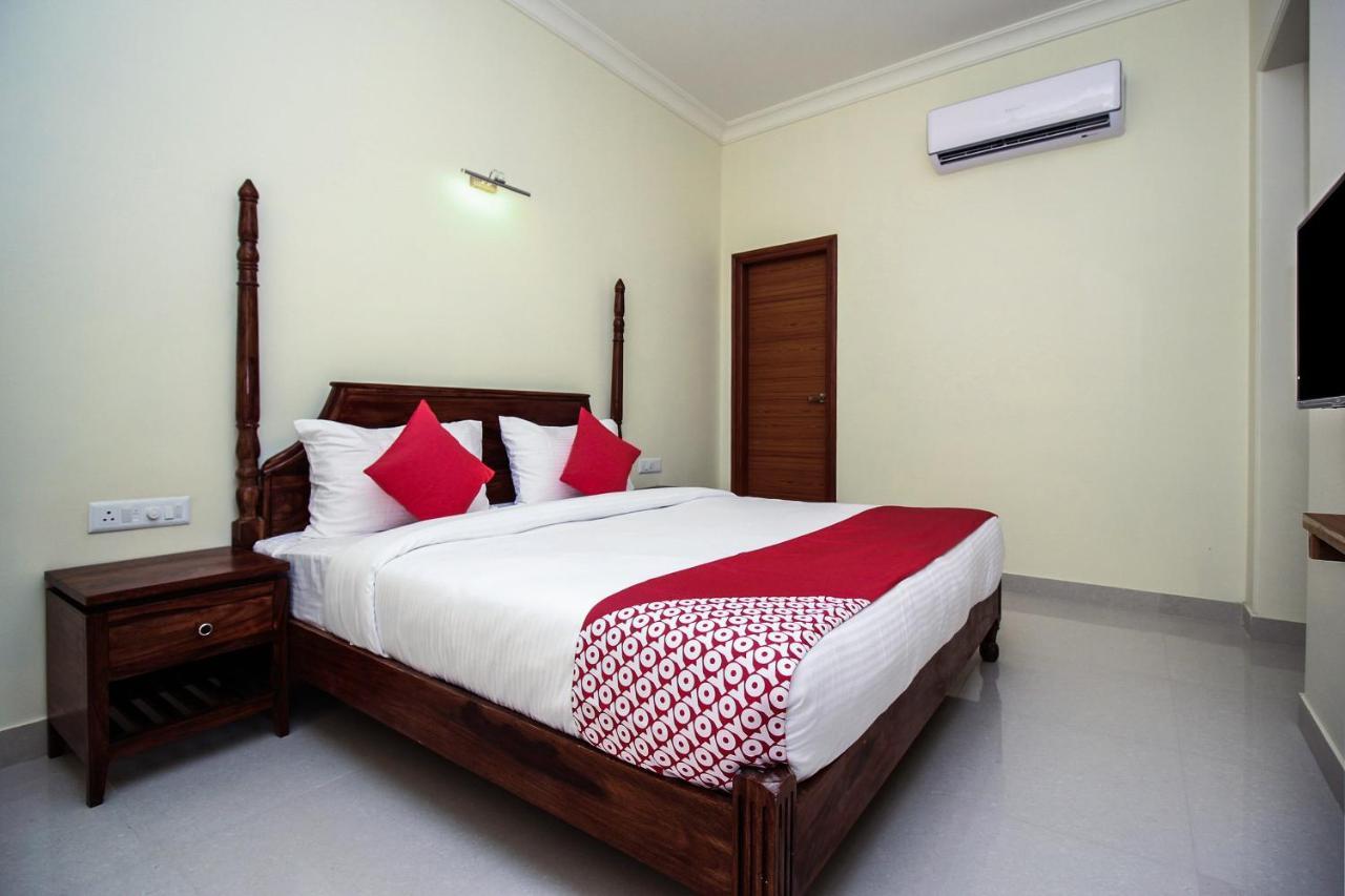 Oyo 18308 Kishanpur Haveli 3*